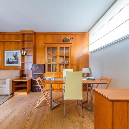 Cozy Apt - Corso Vercelli & Conciliazione M1 Milano Esterno foto