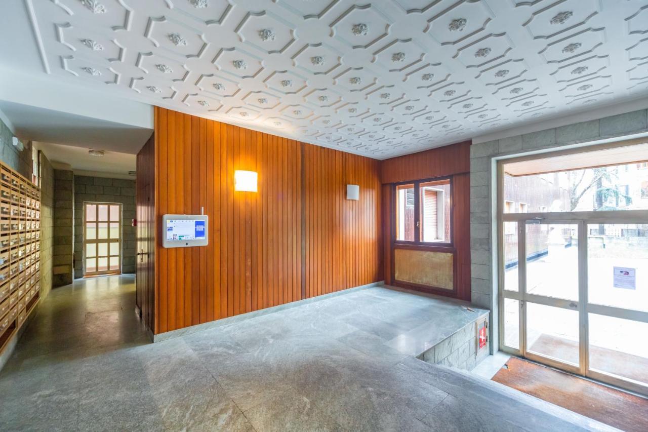 Cozy Apt - Corso Vercelli & Conciliazione M1 Milano Esterno foto