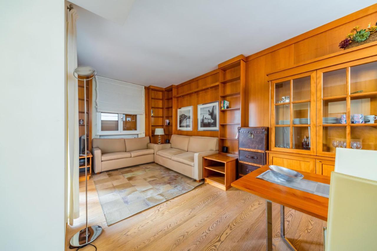 Cozy Apt - Corso Vercelli & Conciliazione M1 Milano Esterno foto
