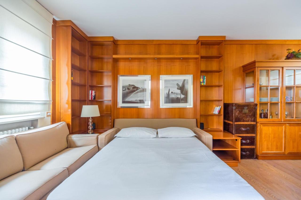 Cozy Apt - Corso Vercelli & Conciliazione M1 Milano Esterno foto